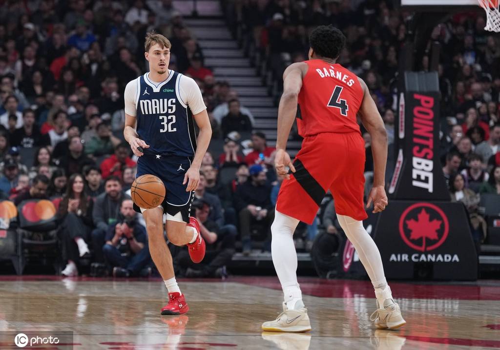 弗拉格17+8巴雷特31分 独行侠不敌猛龙7连败