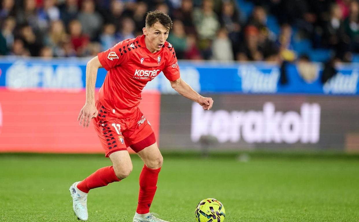 25岁皇马旧将发光发热,助阿拉维斯绝平奥萨苏纳,保持西甲三轮不败